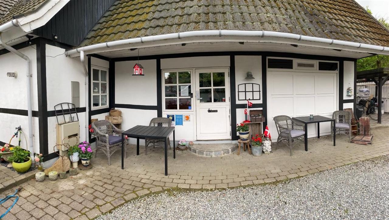 Piccobello Bed & Breakfast Valloby Koge Exterior foto